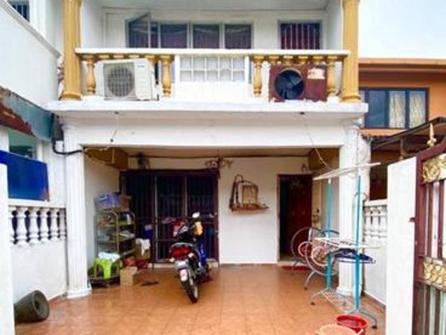 GOOD DEAL Double Storey Taman Serdang Raya Seri Kembangan NEAR MRT