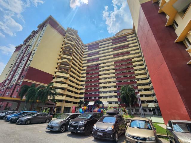 Good Deal Mentari Court Apartment RENOVATED UNIT Bandar Sunway PJ