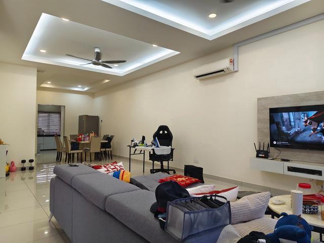Good Double Storey for Sale at Kota Warisan