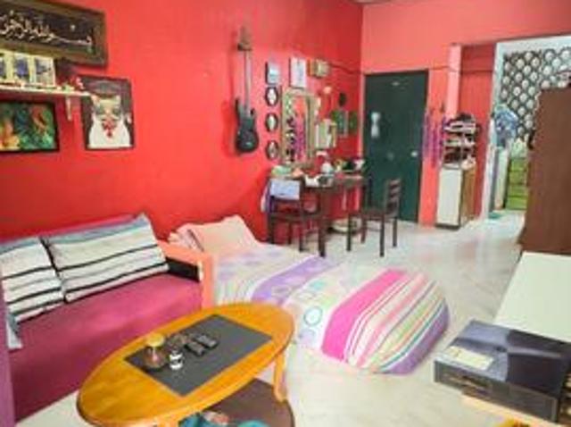 Good for invest Lembah maju shop apartment for sale
