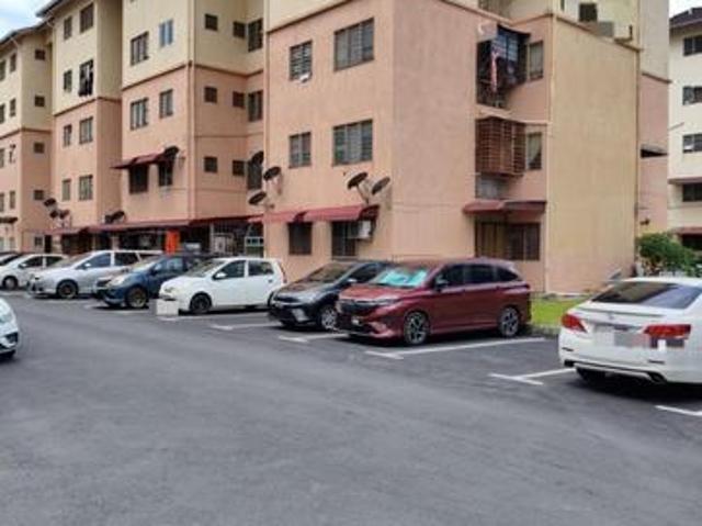 GOOD FOR INVESTMENT OWN STAY Apartment Cempaka Garden Avenue S2