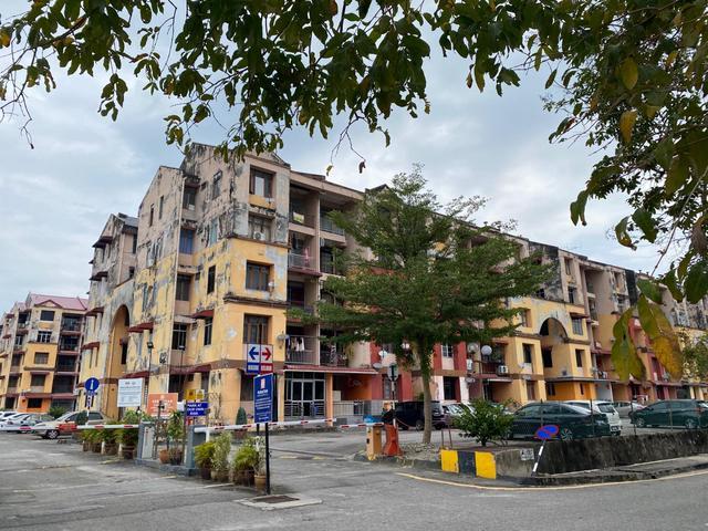 GOOD FOR INVESTMENT Level 4 Apartment Nusa Indah Taman Seri Janggus