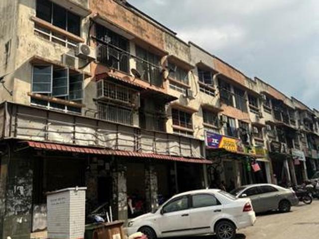 GOOD FOR INVESTMENT Vista Apartment Damansara Damai for Sale
