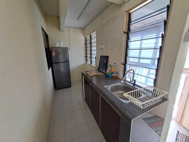 GOOD INVESTMENT Hamna flat 624sf 4 room ROI 65 near USM