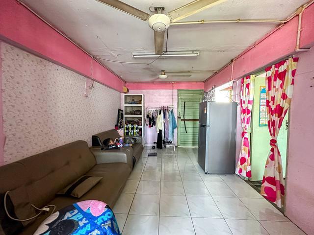GOOD INVESTMENT Near LRT Flat DBKL Kampung Kerinchi KL FOR SALE