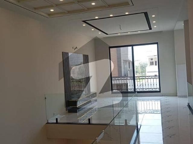 Good location, 10 marla brand new luxury house for sale