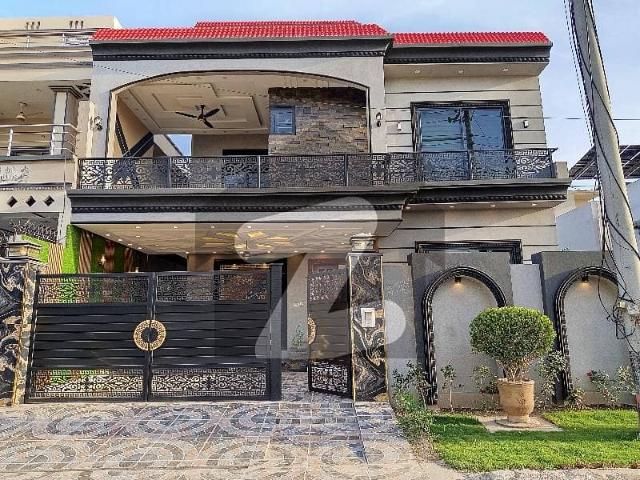 Good Location 10 Marla House Available In Garden Town Phase 3 Block B For Sale