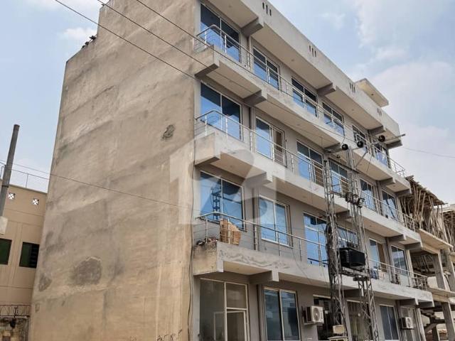 Good Location 8 Marla Plaza For Immediate Sale