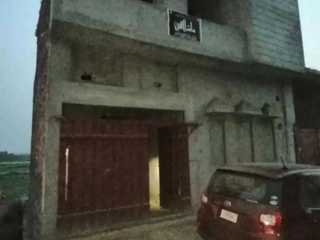 Good locations mian pasror road near awan chunk Saleem marqui Sialkot ID 10841