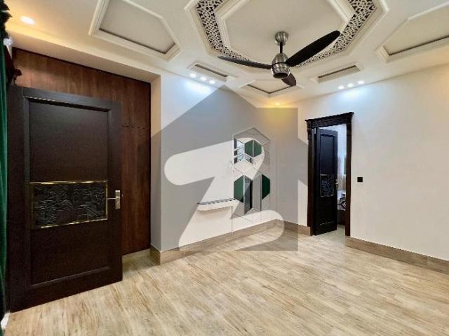 Good Prime Location 1 Kanal House For rent In Wapda Town