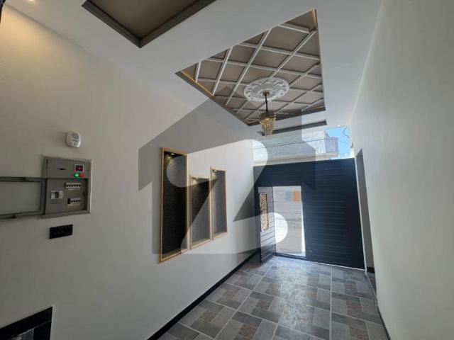 Good Prime Location 3.5 Marla House For Sale In Officers Home Society