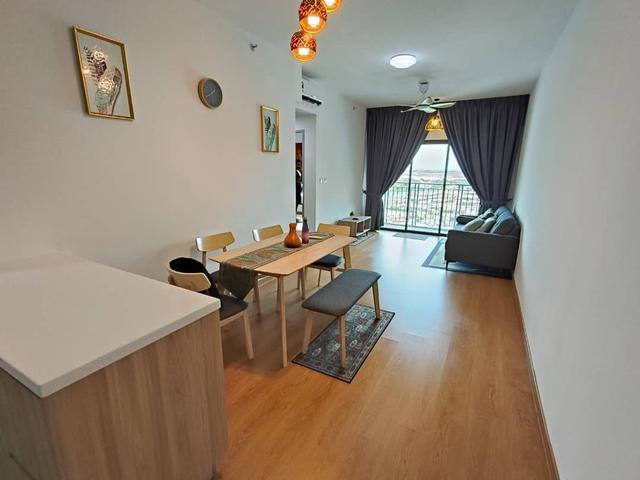 Good Price Fully Furnished 2R1B Type Maya Bay Gamuda Cove for Rent