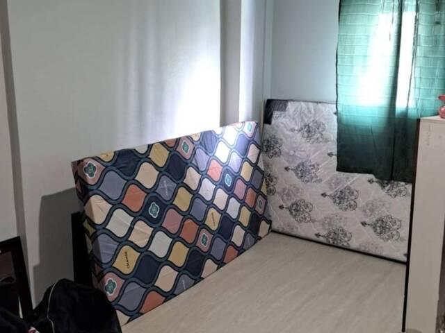 Good size Common room at blk550 Woodlands Dr 44 s 730550