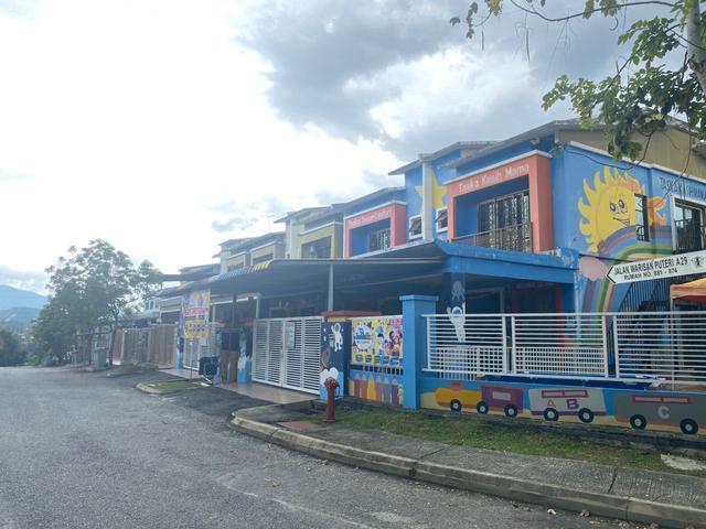 Good Used Corner Lot Double Storey Terrace Sikamat Seremban NSembilan