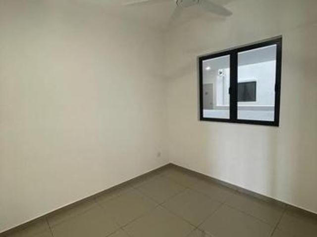 Good Value Semi Furnished HuniEcoArdence Service Residence Setia Alam