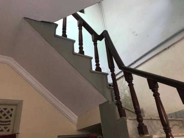 Good wooden work neat and clean house Rawalpindi Sadiqabad ID 16511