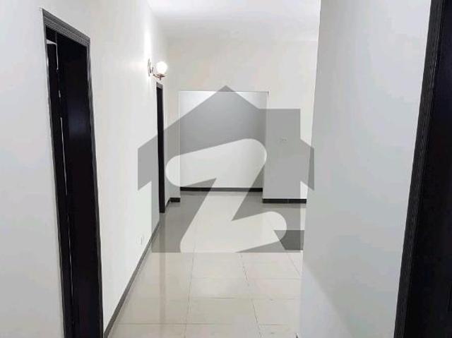 Good 10 Marla Flat For rent In Askari 11