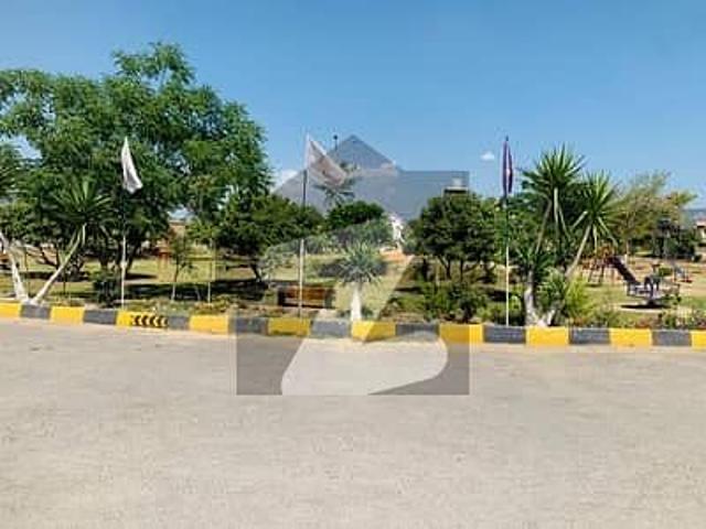Good 10 Marla Residential Plot For Sale In Bahria Town Phase 8 Block L