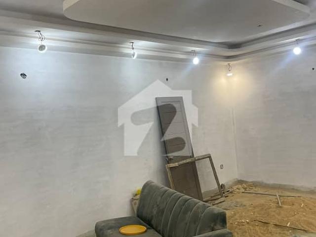 Good 120 Square Yards House For sale In Gulshan e Iqbal Block 10