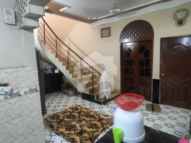 Good 120 Square Yards House For sale In Scheme 33