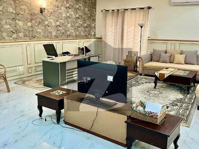Good 500 Square Yards House For Sale In E 11/2