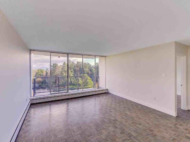 Goodacre Towers Apartments 2 Bedroom Apartment for Rent at 360 Goodacre Towers North, Victoria, BC V8V 2P6 James Bay