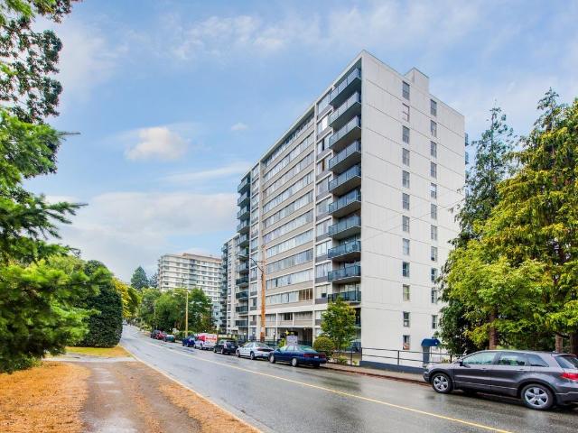 Goodacre Towers Apartments Studio Apartment for Rent at 360 Goodacre Towers North, Victoria, BC V8V 2P6 James Bay
