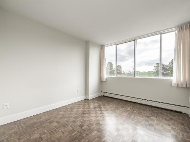 Goodacre Towers Apartments Studio Apartment for Rent at 360 Goodacre Towers North, Victoria, BC V8V 2P6 James Bay