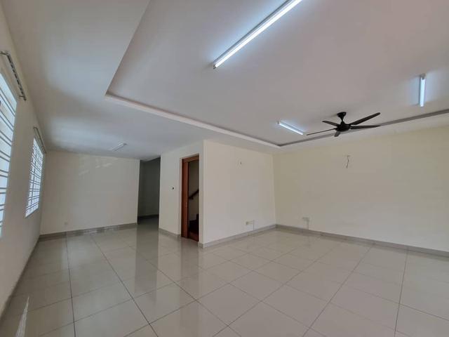 Goodview Heights GatedGuarded End Lot Double Storey For SaleKajang