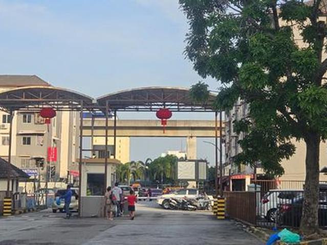 Goodyear Court 5 Apartment for Sale Next to Taipan LRT