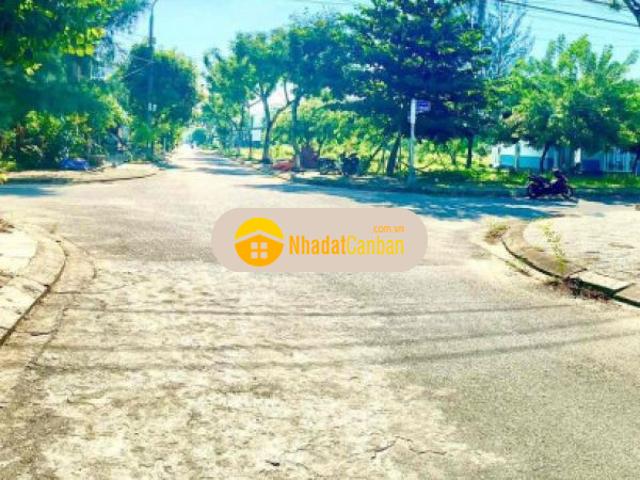 Góc ngã tư đường nguyễn thức tự lê trung đình