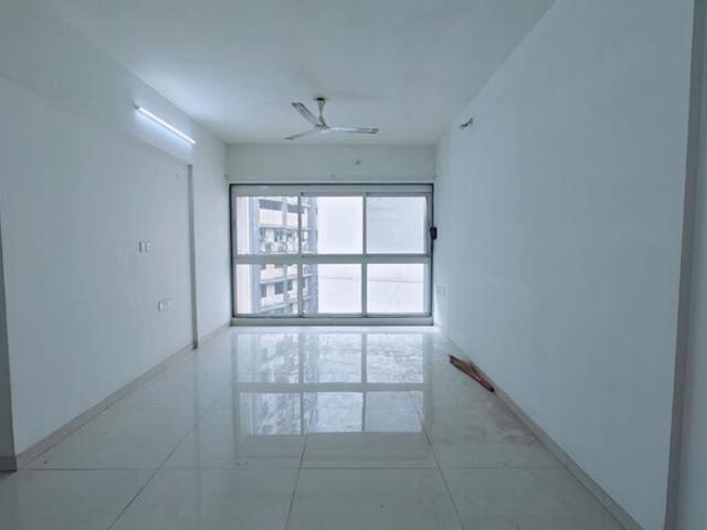 Godrej Central 2 Bedroom 750 Sq. Ft. Apartment in Chembur Mumbai Listing ID: #10228