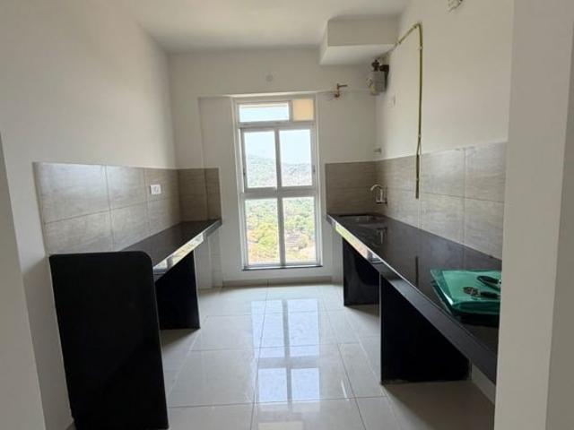Godrej Emerald 2 Bedroom 700 Sq. Ft. Apartment in Ghodbunder Road Thane Listing ID: #10386