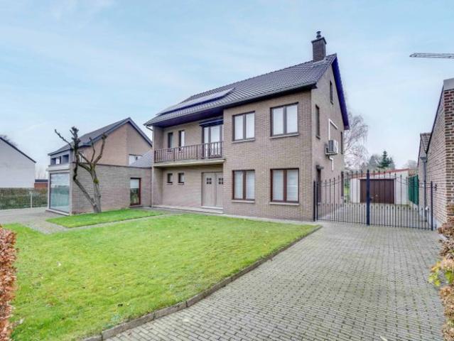 Goed onderhouden woning met mogelijkheid voor vrij beroep