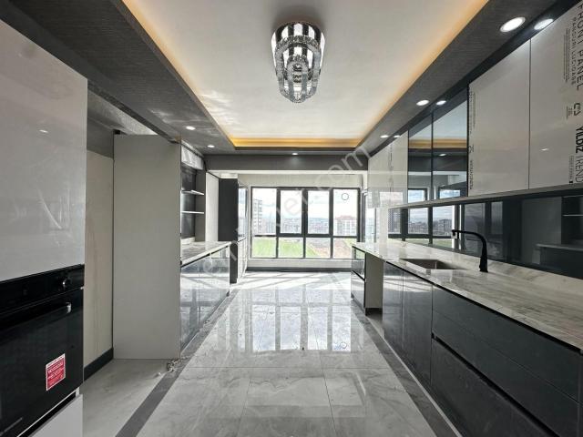 Göktaş'tan█sıfır Site İçinde Giyinme Odalı 4+1 Ultra Lüx Daire