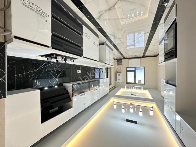 Göktaş'tan█ Ultra Lüx Sitede Ara Kat K.garajlı 210 M2 4+1 Daire