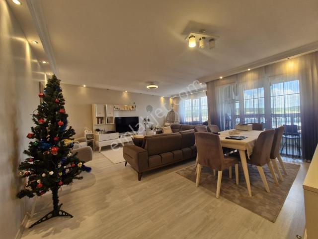 Göktürk Çeşmebaşı Cad.220m Asansörlü Otoparklı 5+1 Dubleks