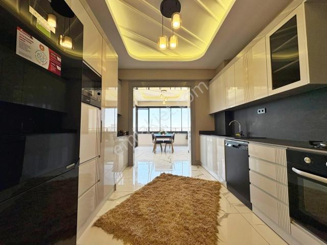 Göktürk'te Süperlüx Tasarım Stadyum Dibi Sıfır 3.5+1 Daireler