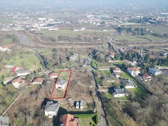 Gökçe Mahallesi'nde 1200 M2 Arsa İçerisinde 6+1 321 M2 Satılık Villa