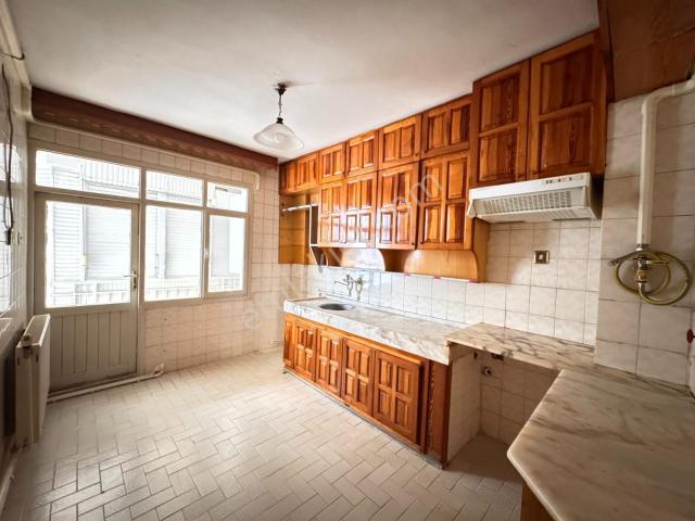 Gökçepınar Caddesinde Kiralık 3+1 Doğalgazlı jeotermalli Daire