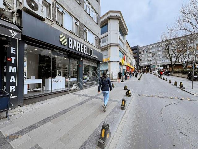 Gök Oryap'tan Bayrampaşa'nın Kalbinde Satılık Emsalsiz İş Yeri!