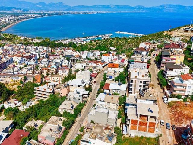 GÖKHAN GÖKDEMİR'DEN KAYALIK ZEMİNDE ULTRA LÜKS SATILIK 2+1 DAİRE