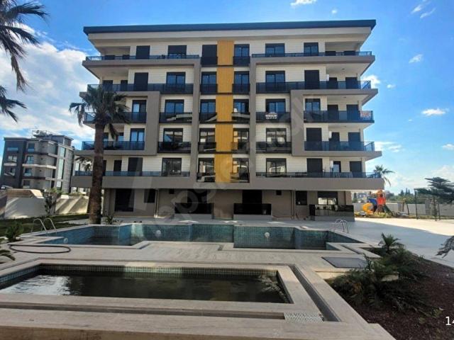 GÖKSU RIVIERA SİTESİNDE HAVUZLU GİRİŞ KAT 1+1 KİRALIK DAİRE