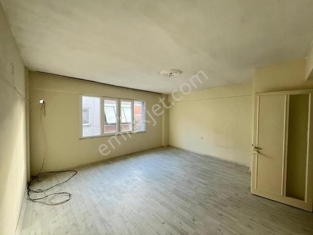 Göl san Gayrimenkul’den turan Mahallesinde 2+1 Kiralık Daire !