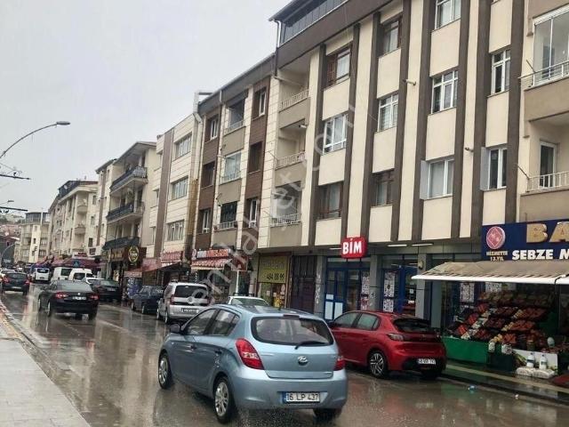 Gölbaşı Cumhuritet Caddesinde Teraslı Dublex