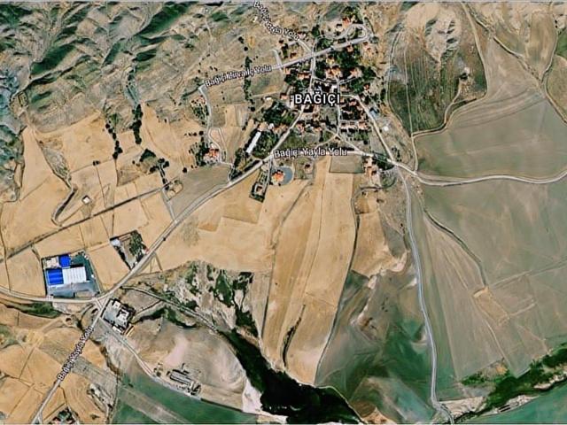 GÖLBAŞI BAĞİÇİ ÇEVRE YOLU ÜZERİ YATIRIMLIK SATILIK TARLA