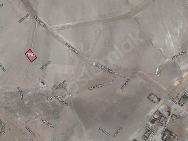 GÖLBAŞI KARAGEDİK'TE TEK TAPU 1000 M2 VİLLA İMARLI ARSA