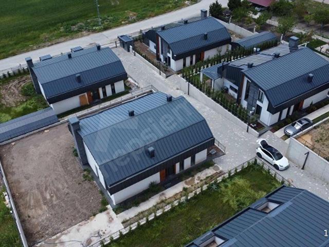 GÖLBAŞI SİTE İÇERİSİNDE SATILIK VİLLA