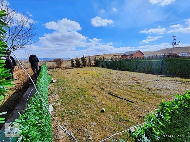 GÖLBAŞI YAVRUCUK'TA JARDIN YAŞAMDA 300 M2 HOBİ BAHÇESİ