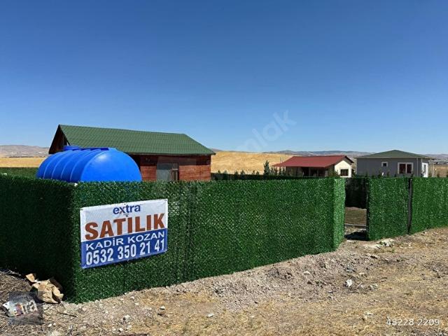 Gölbaşı Karşıyaka'da 400 m Bahçe + 60 m Ahşap Ev